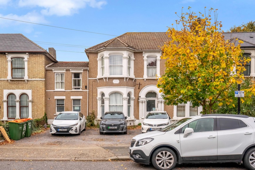 Windsor Road, E7