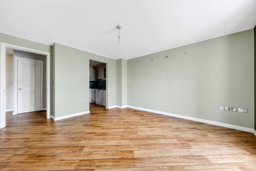 Broomfield Street, E14