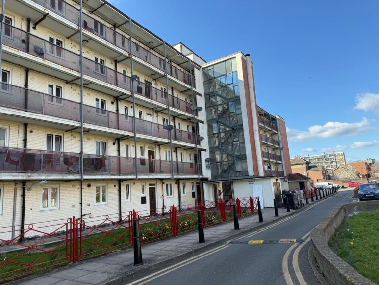 Cannon Street Road, E1