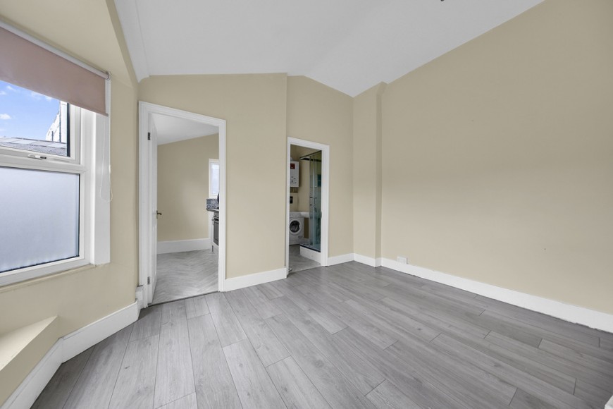 Little Ilford Lane, E12