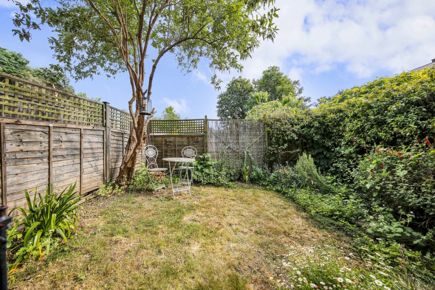 Earlham Grove, E7