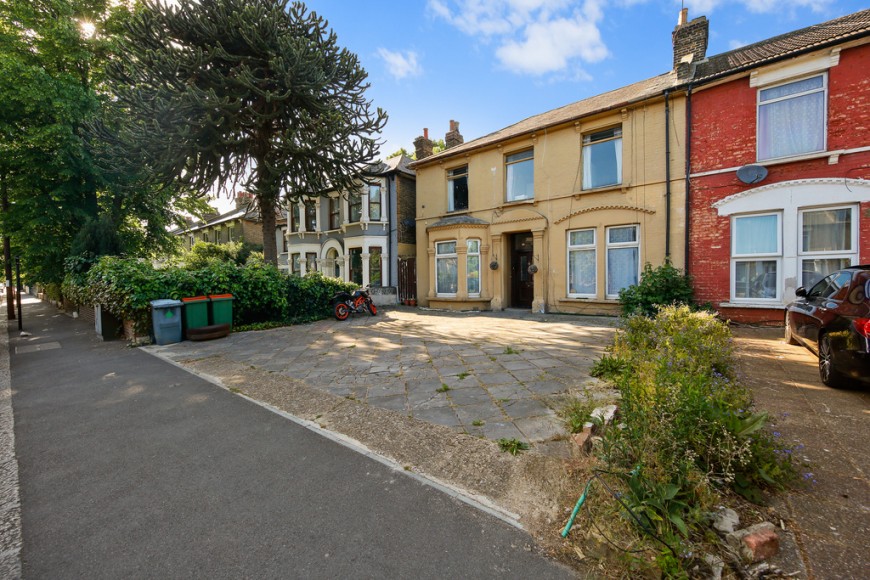 Hampton Road, E7