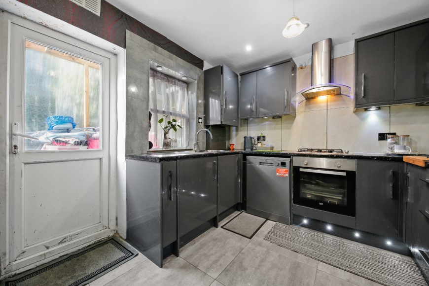 Hampton Road, E7