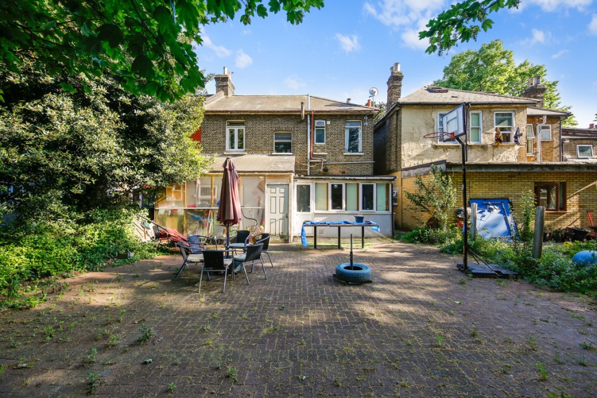 Hampton Road, E7
