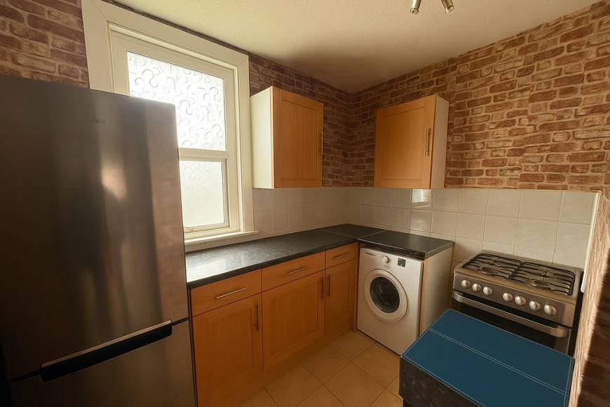 Lyndhurst Road, E4