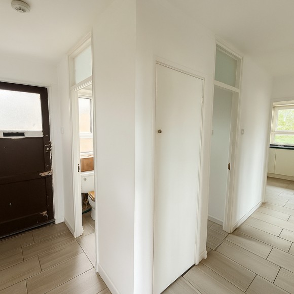 Dukes Court, E6
