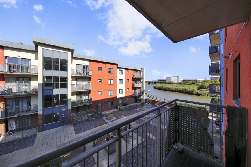 Spring Place, IG11