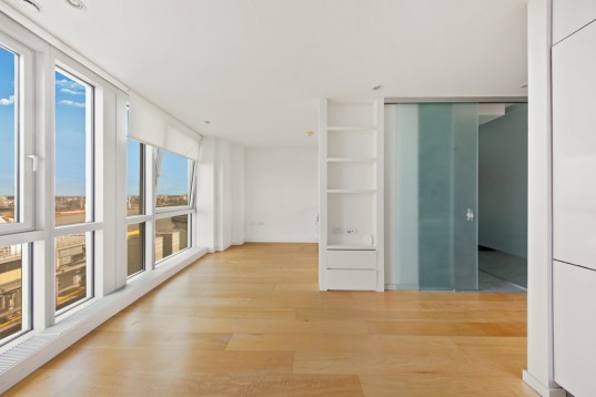 Fairmont Avenue, E14