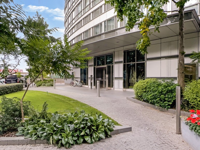 Fairmont Avenue, E14