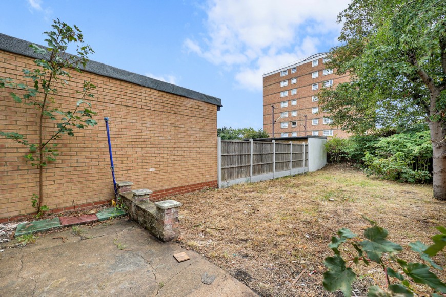 Chesterford Road, E12