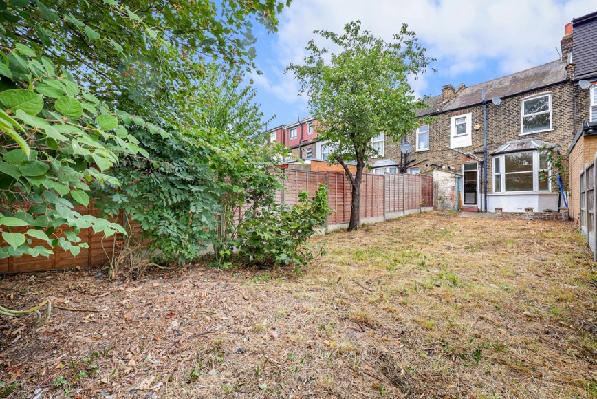 Chesterford Road, E12