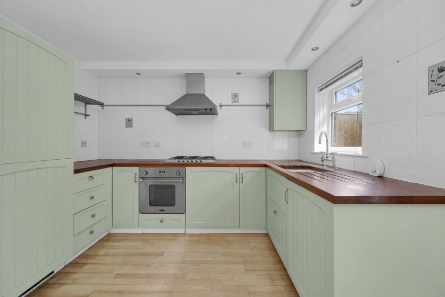 Cowper Road, KT2
