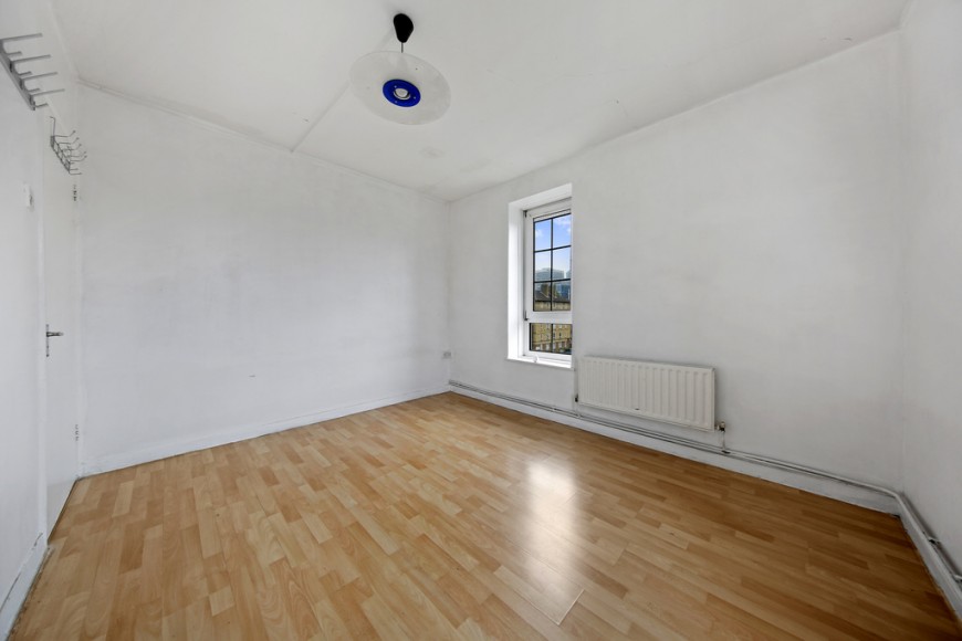 Wades Place, E14