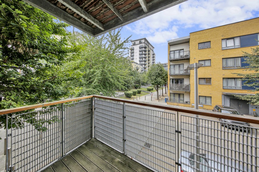 Little Cottage Place, SE10