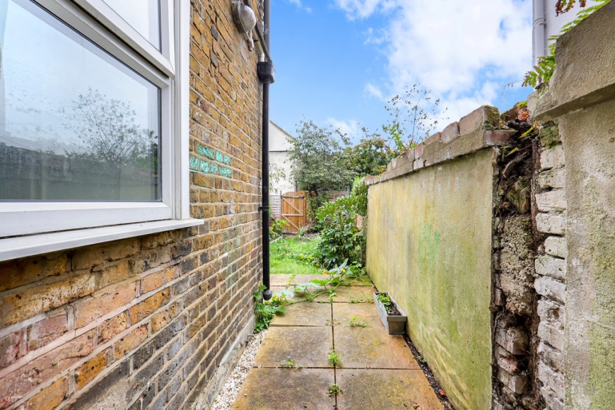 Eleanor Road, N11