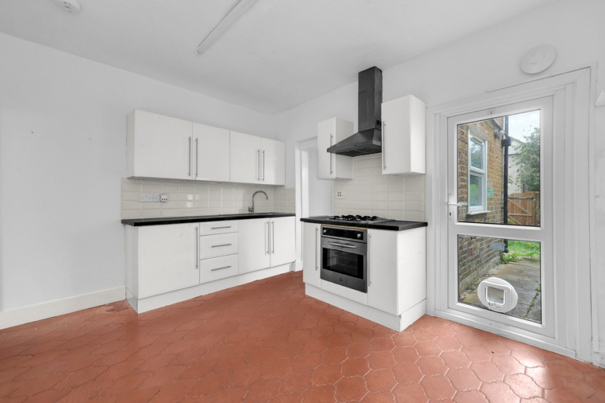Eleanor Road, N11