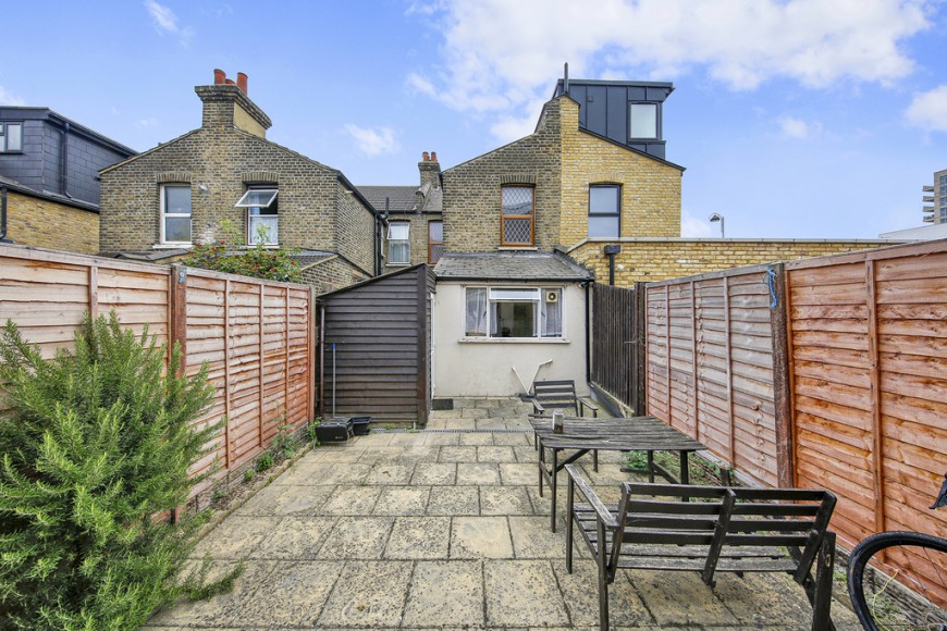 Windsor Road, E10