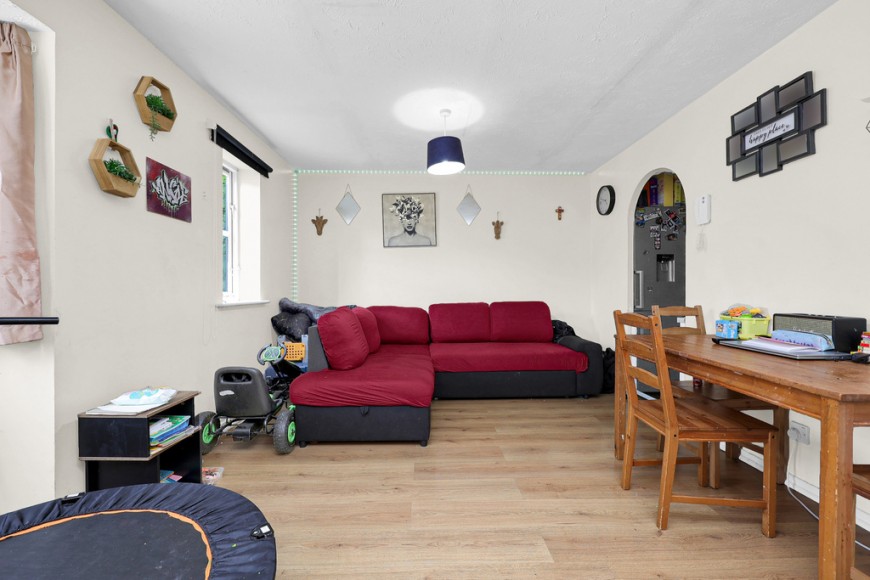 Somerset Gardens, N17