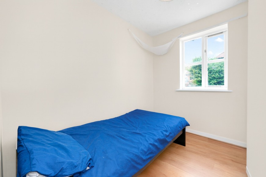 Somerset Gardens, N17