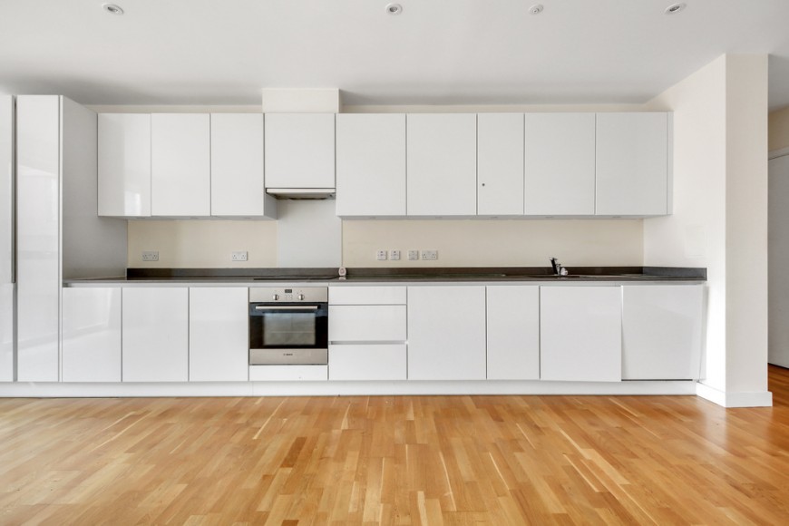 Logan Close, E20