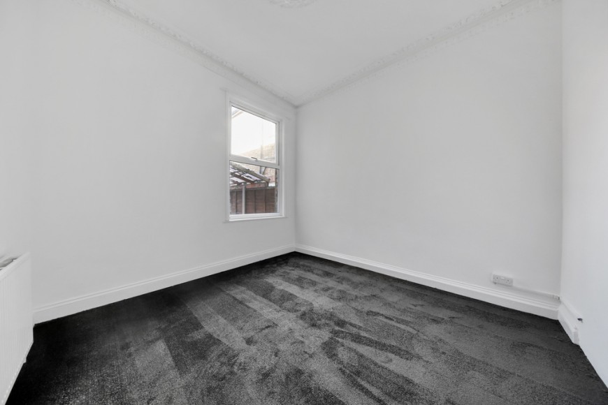 Wood Street, E17