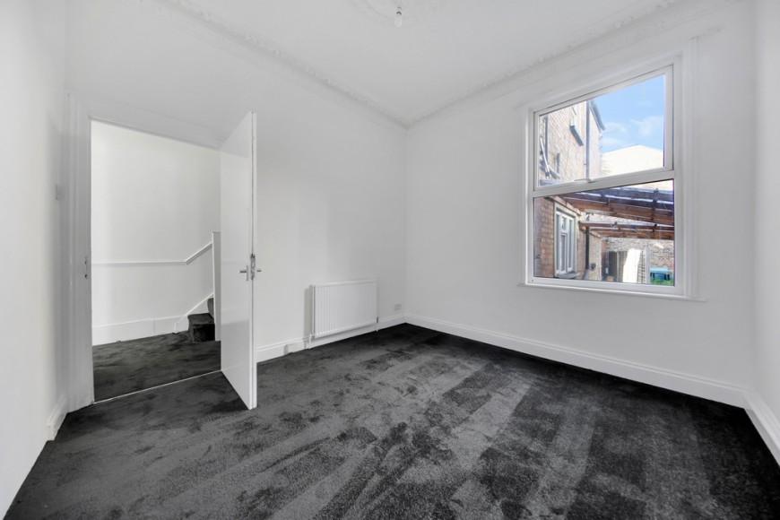Wood Street, E17