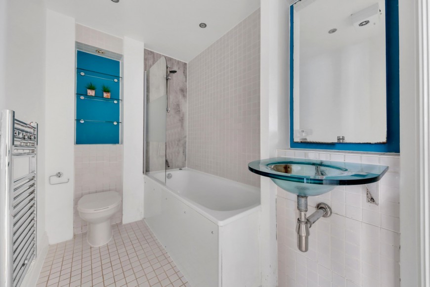 St. Davids Square, E14