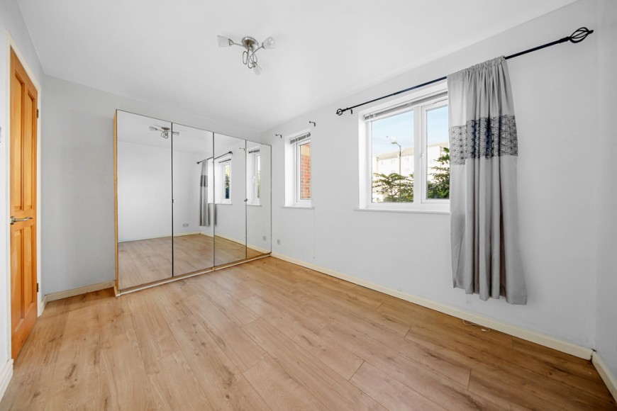 Wheat Sheaf Close, E14