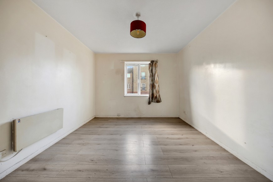 Ambassador Gardens, E6