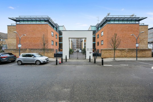 Boardwalk Place, E14