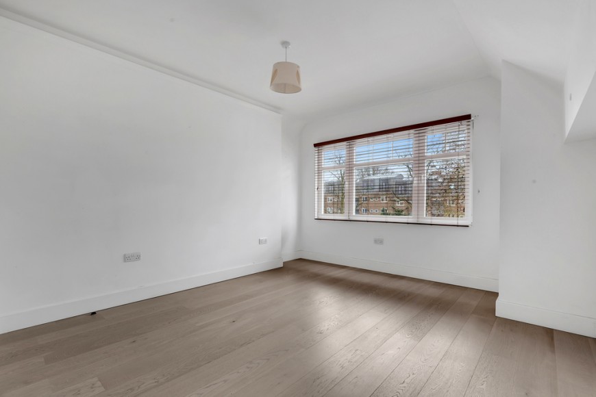 Great North Road, N6