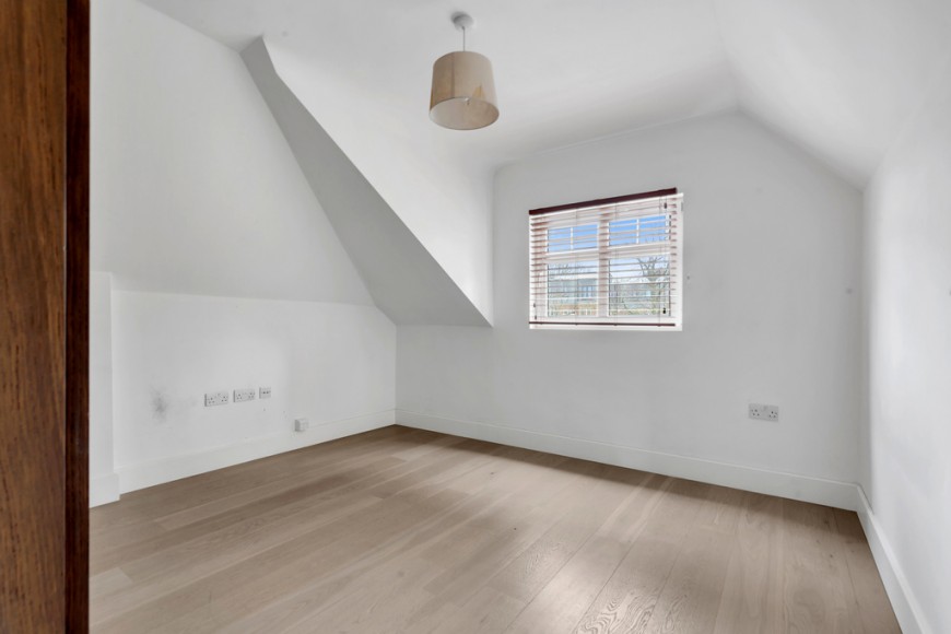 Great North Road, N6