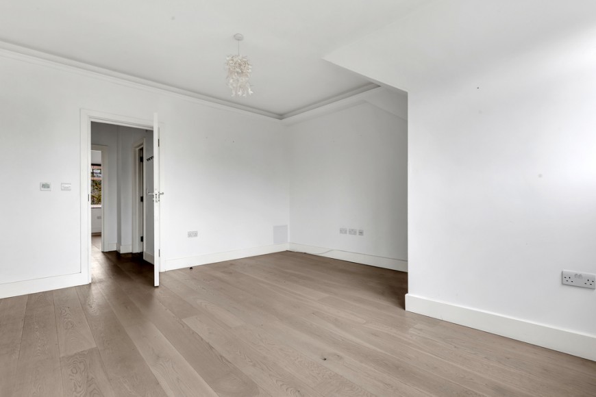 Great North Road, N6