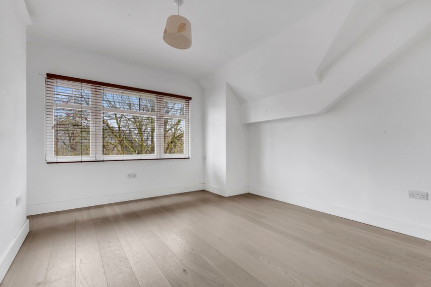 Great North Road, N6