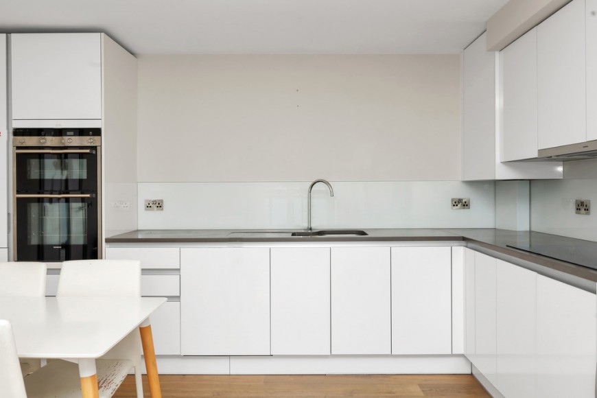 Clove Hitch Quay, SW11